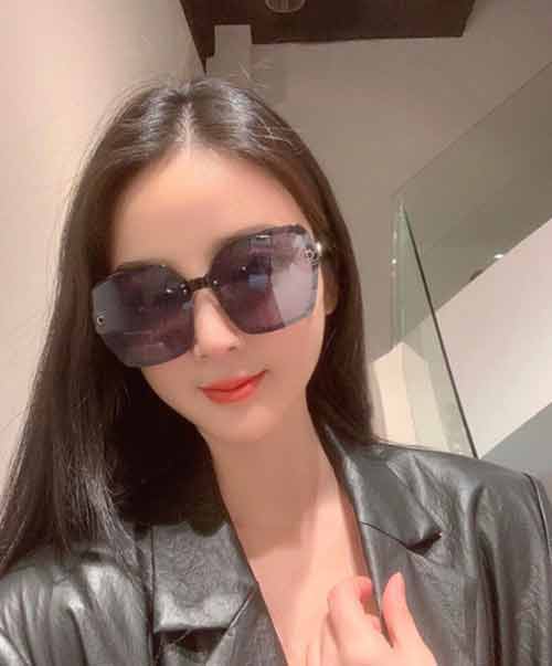 DIOR迪奥女士太阳镜时尚造型，开车驾驶镜！