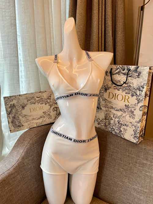 Dior迪奥速干弹性的游泳衣适合多种场景的游泳衣