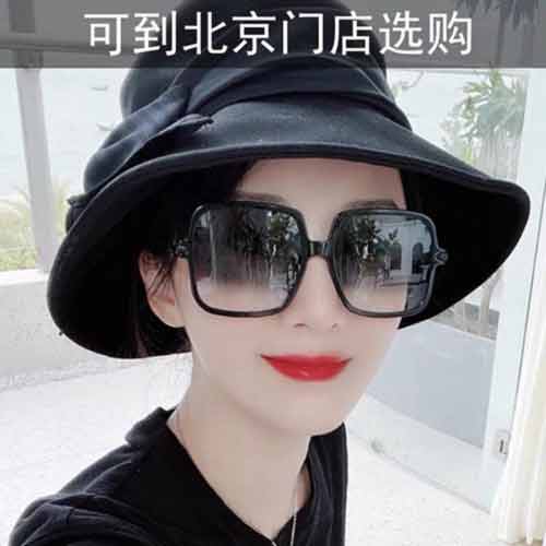 DIOR女士太阳镜品牌推存 方形黑框女士渐变墨镜！