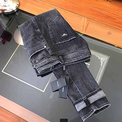 大品牌男士黑灰弹色力牛仔裤，超靓牛仔到裤货！