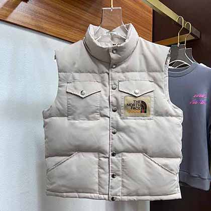 TNF/北面联名Gucci古奇秋冬季男女情侣款羽绒马甲！