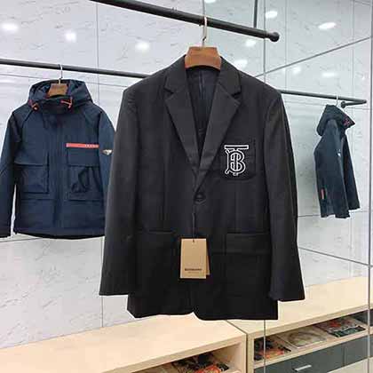 巴宝莉秋冬新品:复古格调,三防科技面料,男士商务毕备!
