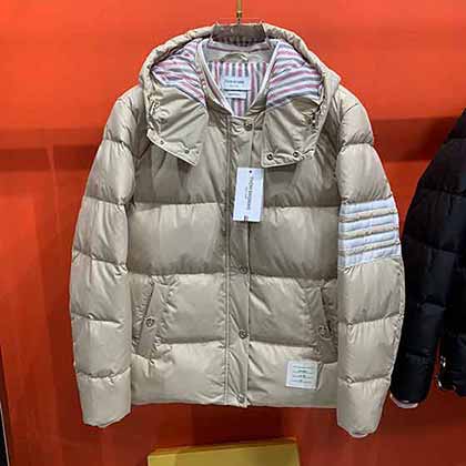 四道杠TB羽绒服的大品牌男女款可拆卸连帽棒球领户外