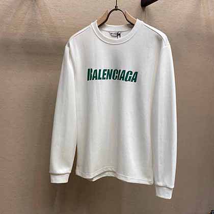 Balnclaa最新限定配色绿色字母圆领雪白色卫衣。
