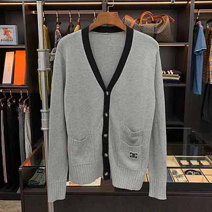 CLIN瑟琳2022秋冬新款针织羊毛开衫，官网同步发售。