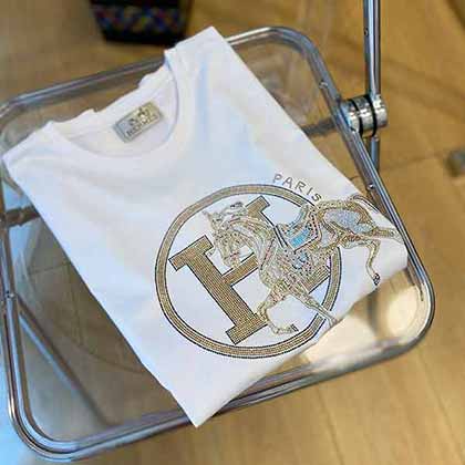 春夏季爱马仕服装男装，官网新款经典短袖T恤！