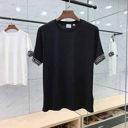 Burberry春夏新品时尚圆领短T,简约净版,帅气十足!