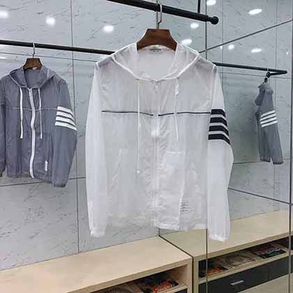 Thom Browne春夏新品轻盈防晒服,吸湿排汗,超级舒适!