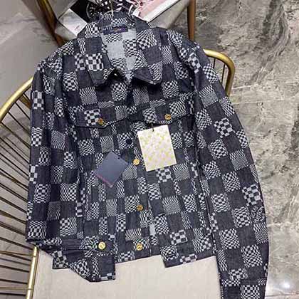 Louis vuittin全新Damier 图案复古丹宁牛仔外套！