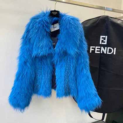 FENDI绝美宝石蓝色狐狸毛皮草，柔软舒适，艺术品级别，独一无二！