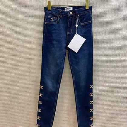 新款国际大品牌牛仔裤修身小脚秋季厚款纯棉高等名品