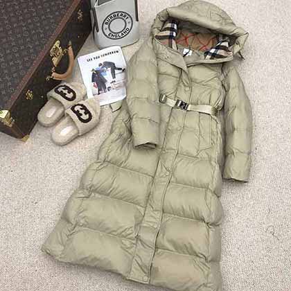 BBR大品牌女羽绒服羊毛绒格子领logo金属腰带束腰连帽羽绒服