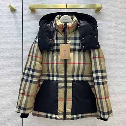 Burbery 秋冬Vintage格纹再生聚酯纤维羽绒服！