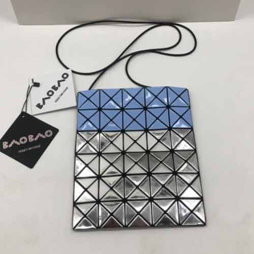 三宅一生女包 袋鼠包拼色4X6限定日本代买菱格包