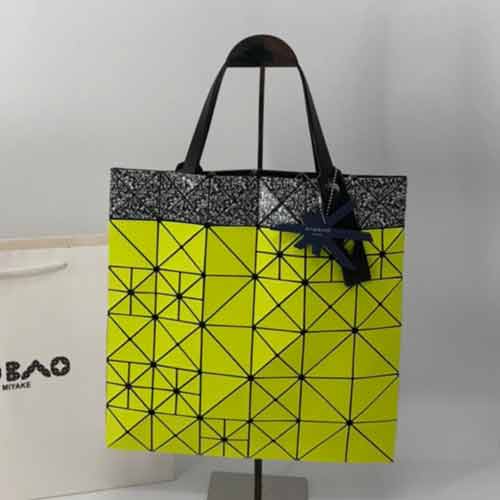 三宅一生新款 BAOBAO Issey Miyake 像素透光经典包