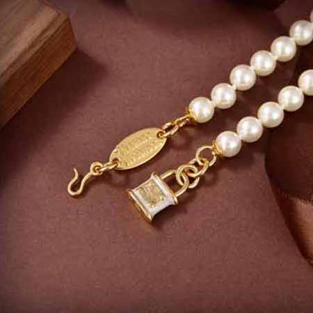 Vivienne Westwood薇薇安西太后土星珍珠项链 英国代购