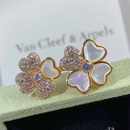 VCA时尚款戒指，Cleef Arpels 四叶草幸运戒指！