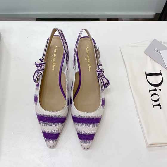 Dior迪奥凉鞋明星同款上新 年度最