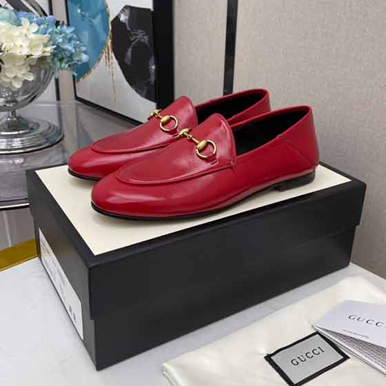 Gucci休闲女皮鞋,马衔扣单鞋,G家乐福鞋!