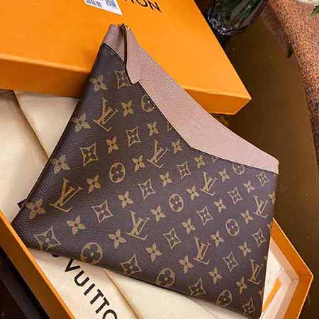 潮牌真皮手拿包男士欧美大品牌lv