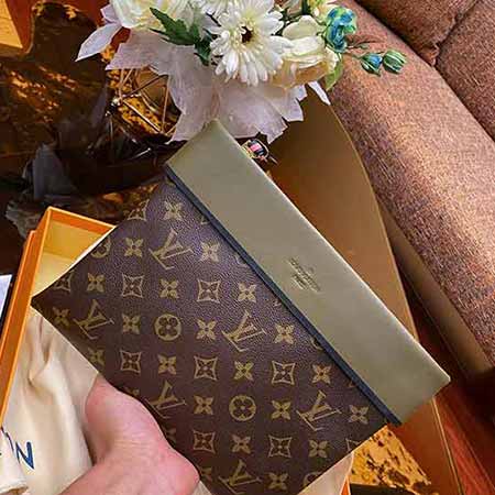 路易威登男士手拿包M64034军绿真皮时尚信封包手抓包休闲大品牌手包
