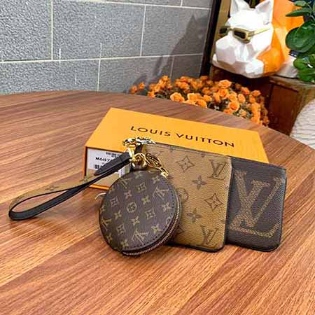LV经典Monogram帆布Trio手拿包