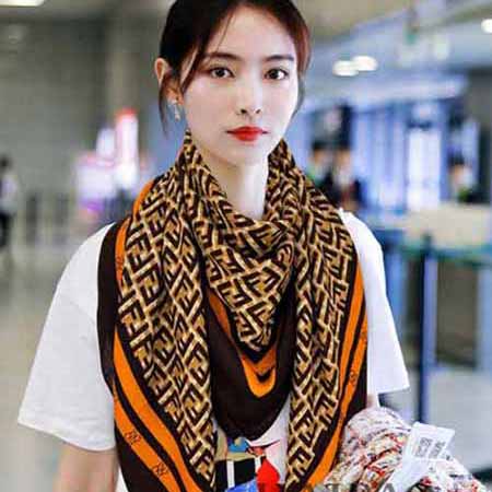 fendi围巾女士披肩秋冬季韩版两用双面加厚保暖羊绒围脖