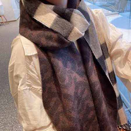 网红围巾女冬季高等感百搭大品牌披肩两用保暖Burberry秋冬围脖