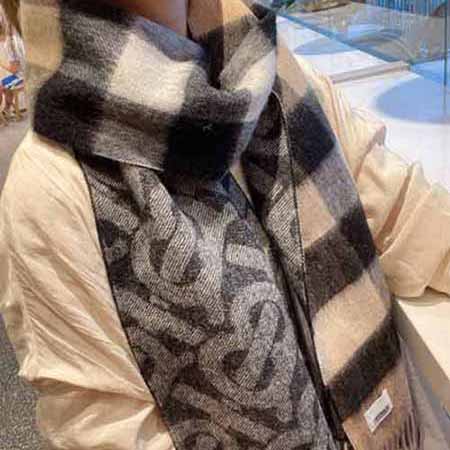 Burberry围巾女冬季羊绒高等披肩两用欧美大品牌双面加厚保暖围脖