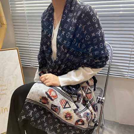 韩国精品秋冬保暖LV字母围巾女高等感大品牌Lv双面羊绒披肩