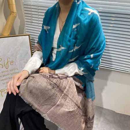 纪梵希高等戒指绒披肩女士夏季防晒薄款旅游外搭丝巾