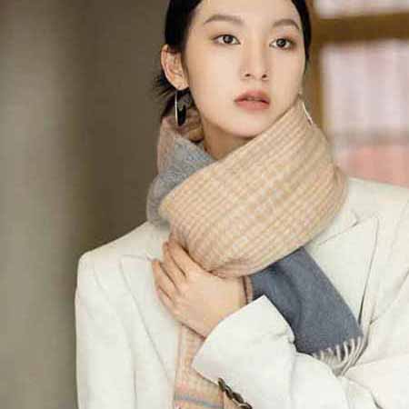 欧美围巾Dior女士披肩秋冬简约气质拼色加厚保暖双面羊绒两用长款围脖