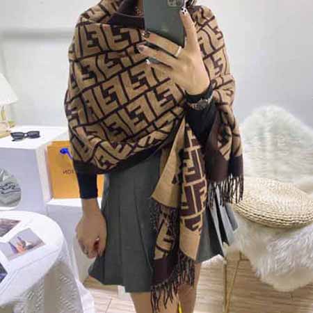 Fendi明星同款经典双FF羊绒围巾 秋冬女保暖加厚大品牌披肩
