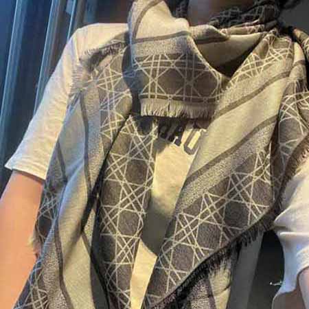 dior羊绒围巾披肩两用女士高等百搭加厚保暖围脖
