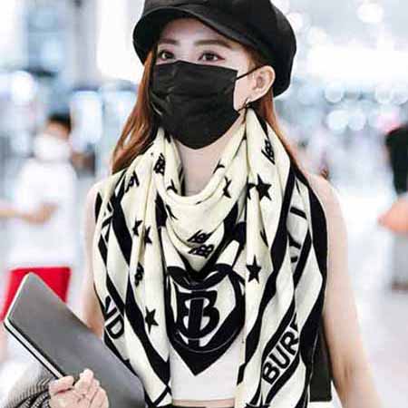巴宝莉围巾女冬季高等感百搭纯羊绒羊毛大衣围脖