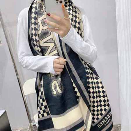 爱马仕羊绒围巾女士冬季高等感双面两用大披肩大品牌字母秋冬保暖加厚围脖