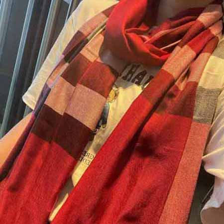 burberry高等夏季空调披肩羊绒围巾女双面两用冬季百搭加厚保暖围脖长款潮