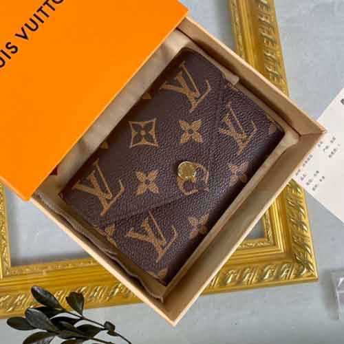 LV时尚实用便捷VICTORINE钱夹,是您随身携带的上佳之选!