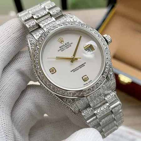ROLEX（劳力士）男士满日志复刻高版本机械手表！